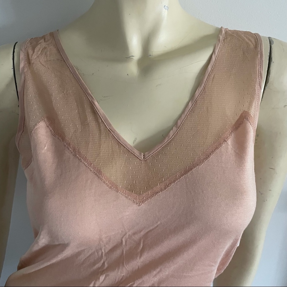 Laundry by design pastel v-neck tank top with mesh trim